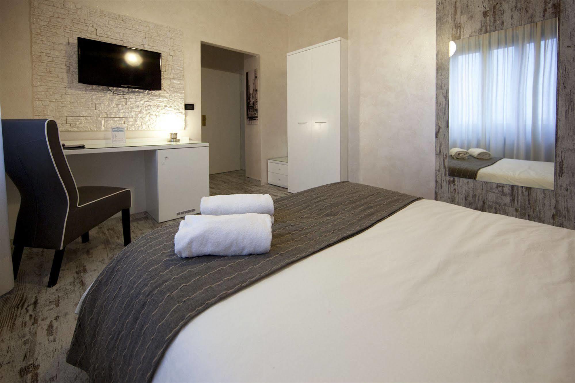 Piccolo Hotel Allamano Grugliasco Ngoại thất bức ảnh